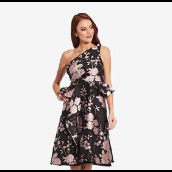 Adrianna Papell Dresses & Skirts - ONE SHOULDER FLORAL DRESS